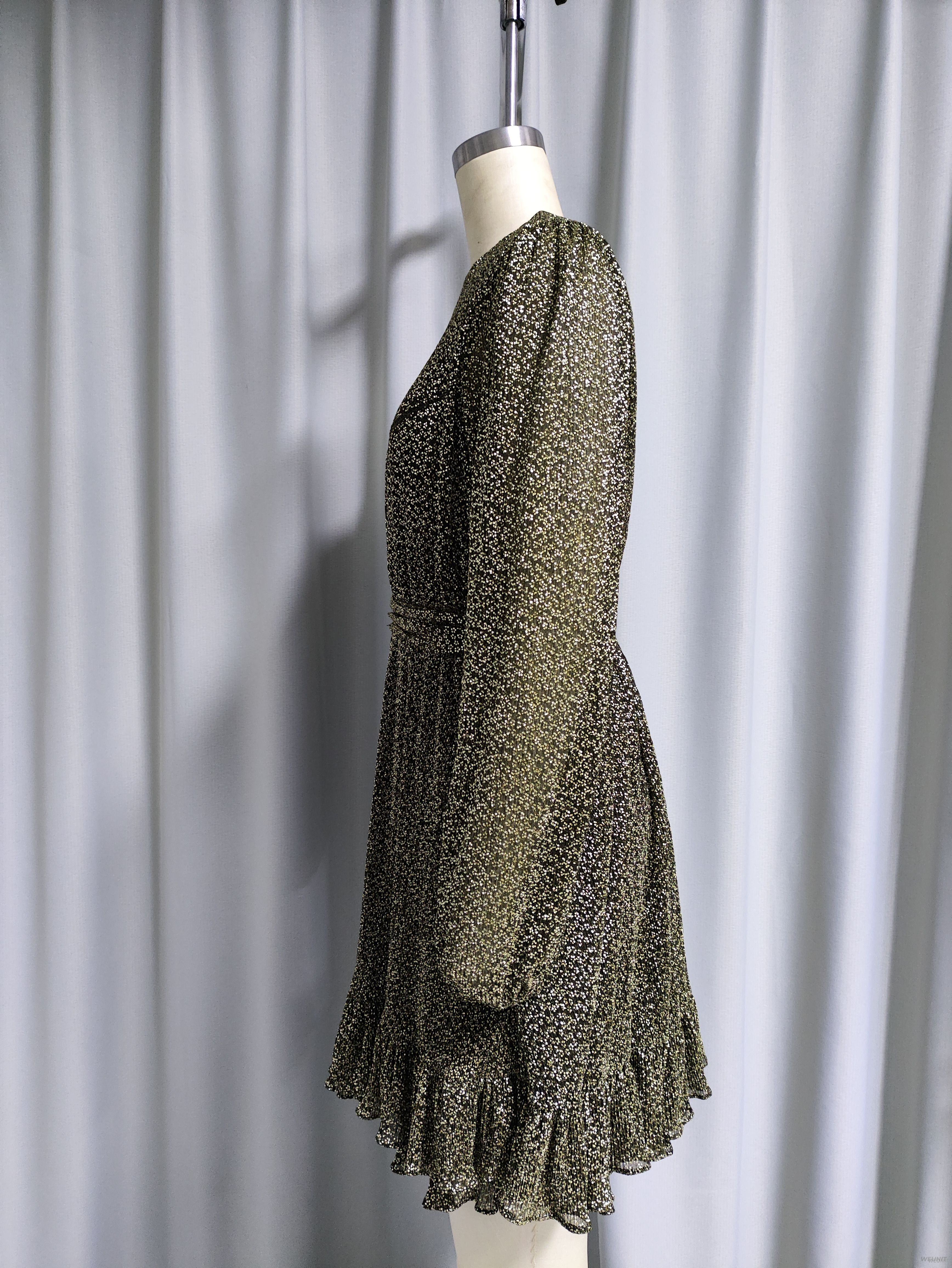Floral transparente - Mini vestido con volantes y mangas con lazo en la cintura