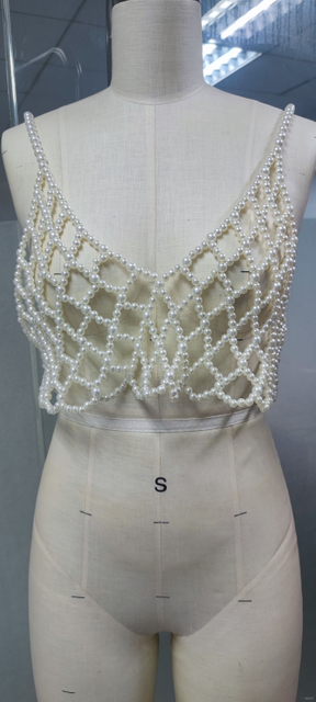 Exquisito top corto de crochet bordado con perlas HECHO A MANO