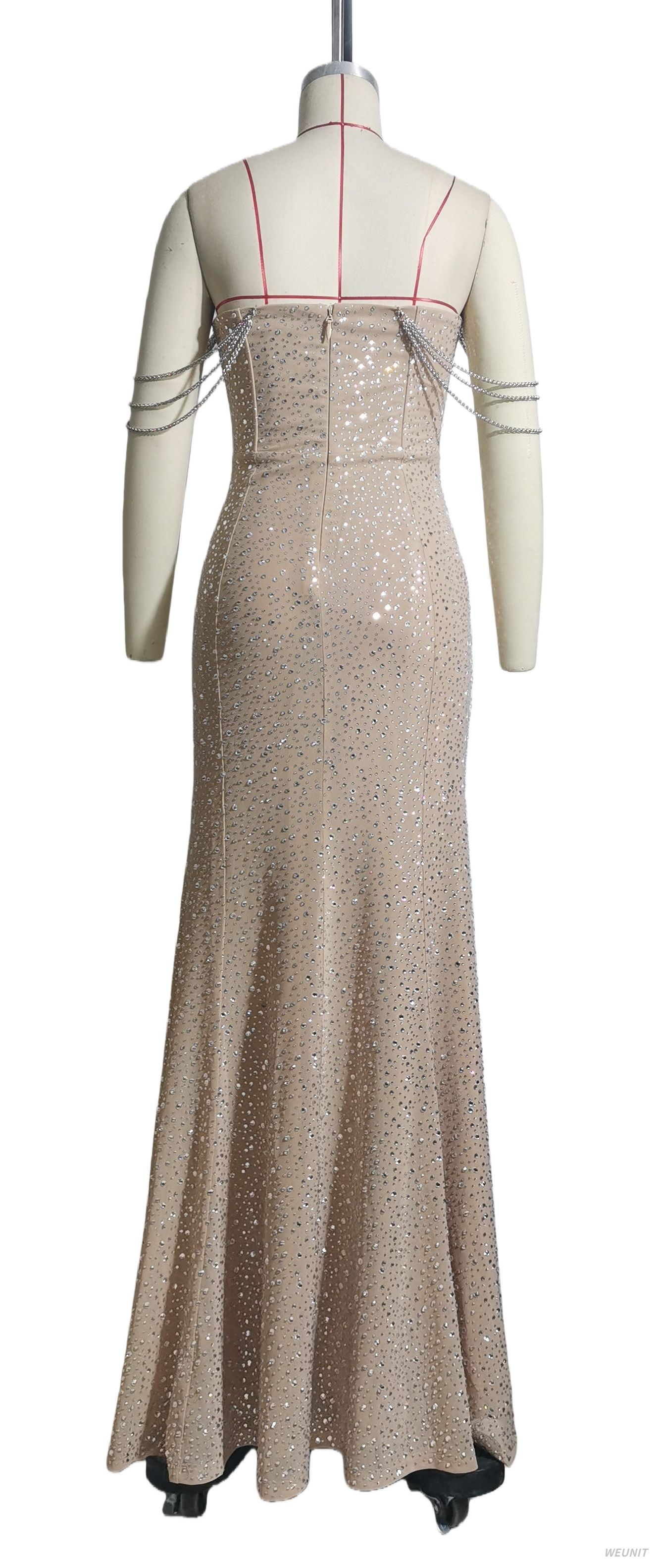Vestido de noche de sirena con brillantes diamantes de imitaci&oacute;n termoadhesivos y tirantes adornados con cadenas