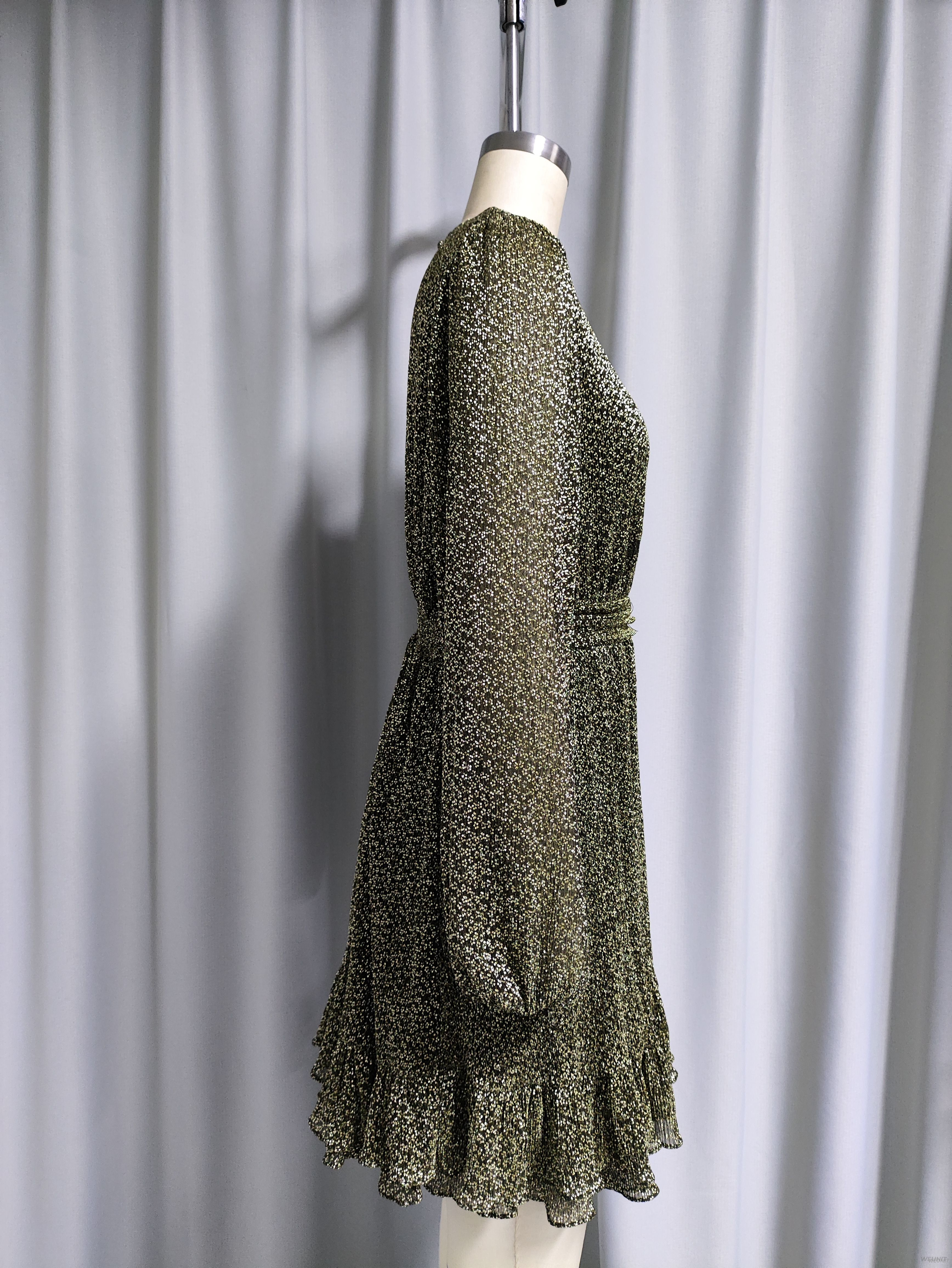 Floral transparente - Mini vestido con volantes y mangas con lazo en la cintura